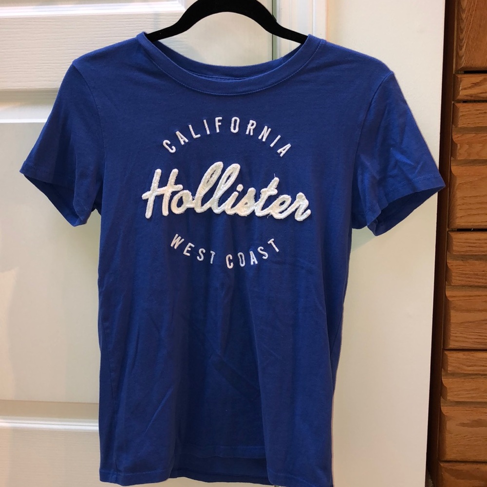 Hollister Tee